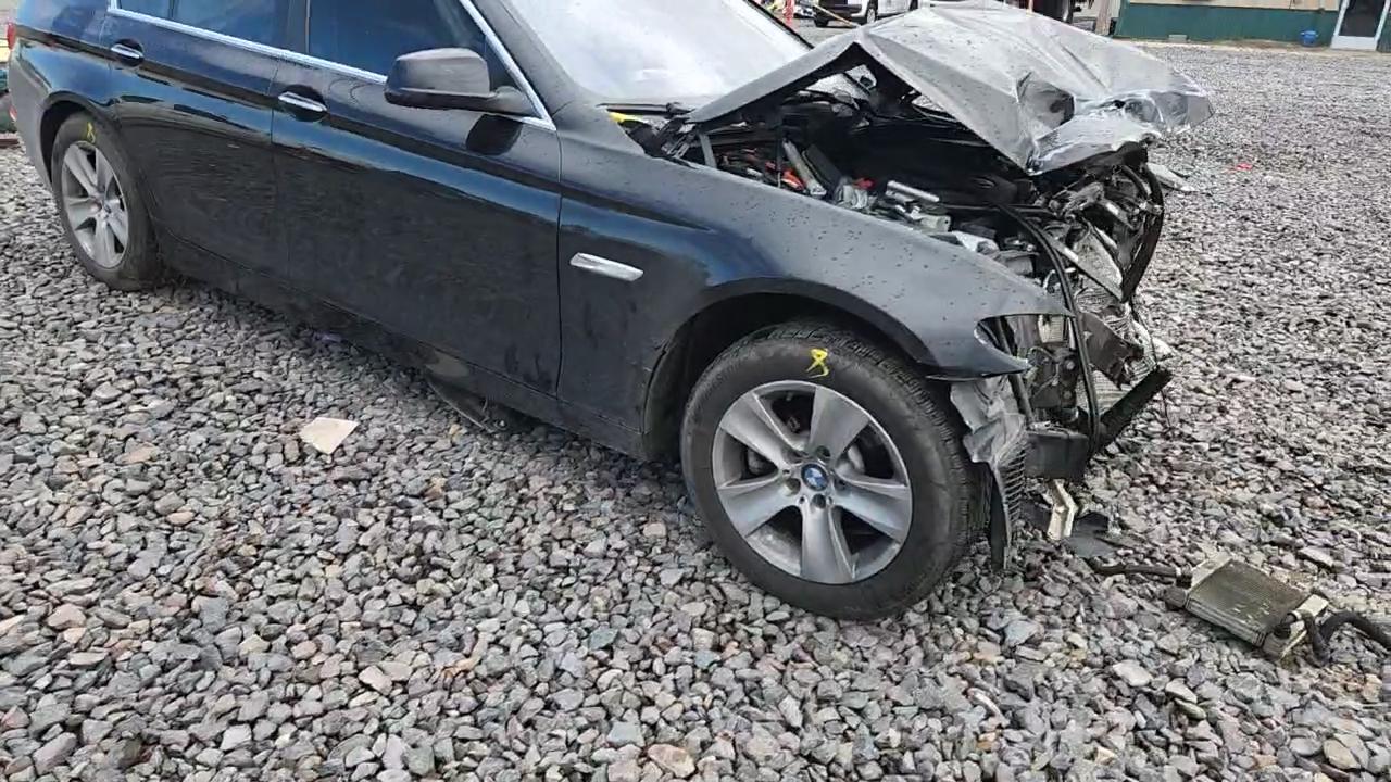 Фото: WBAXH5C52DDW14474