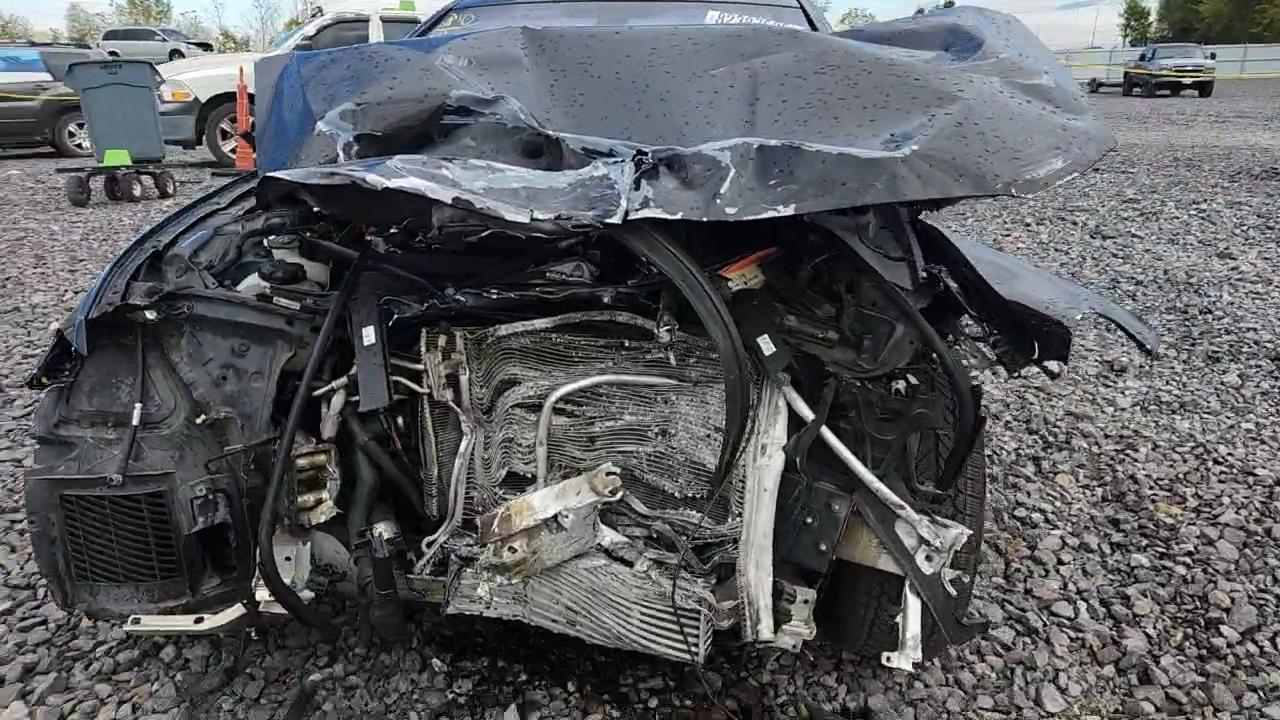 Фото: WBAXH5C52DDW14474