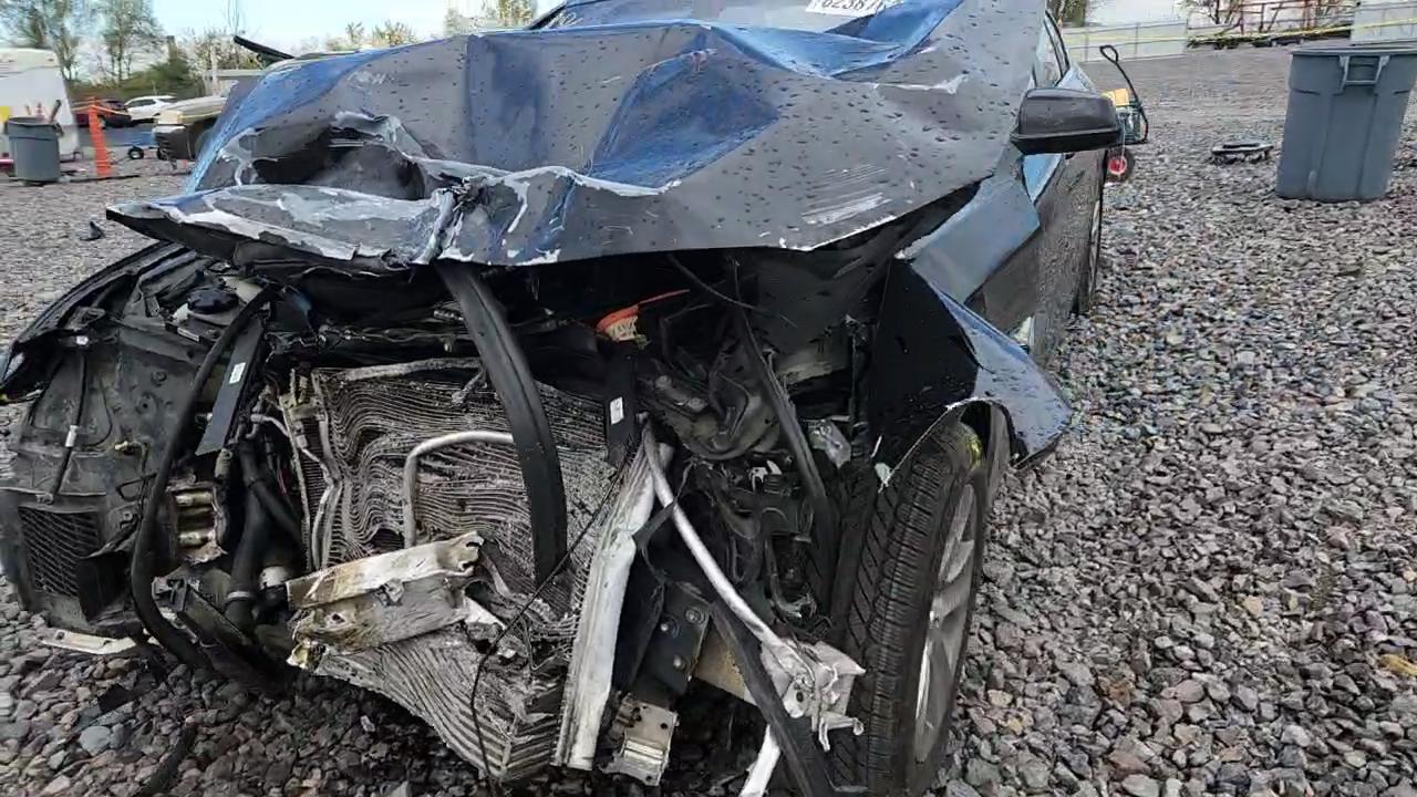 Фото: WBAXH5C52DDW14474