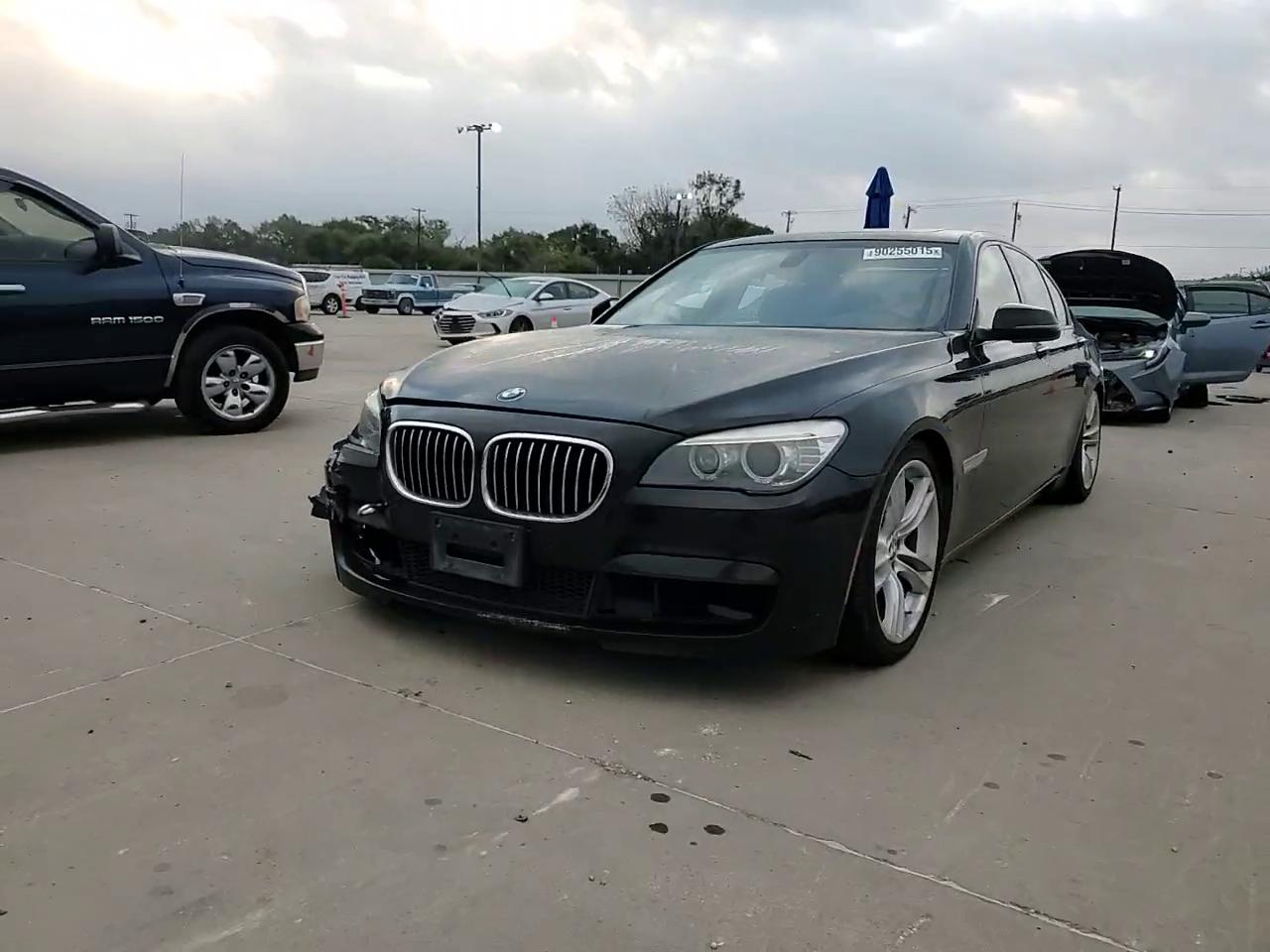 Фото: WBAYA6C5XED144517