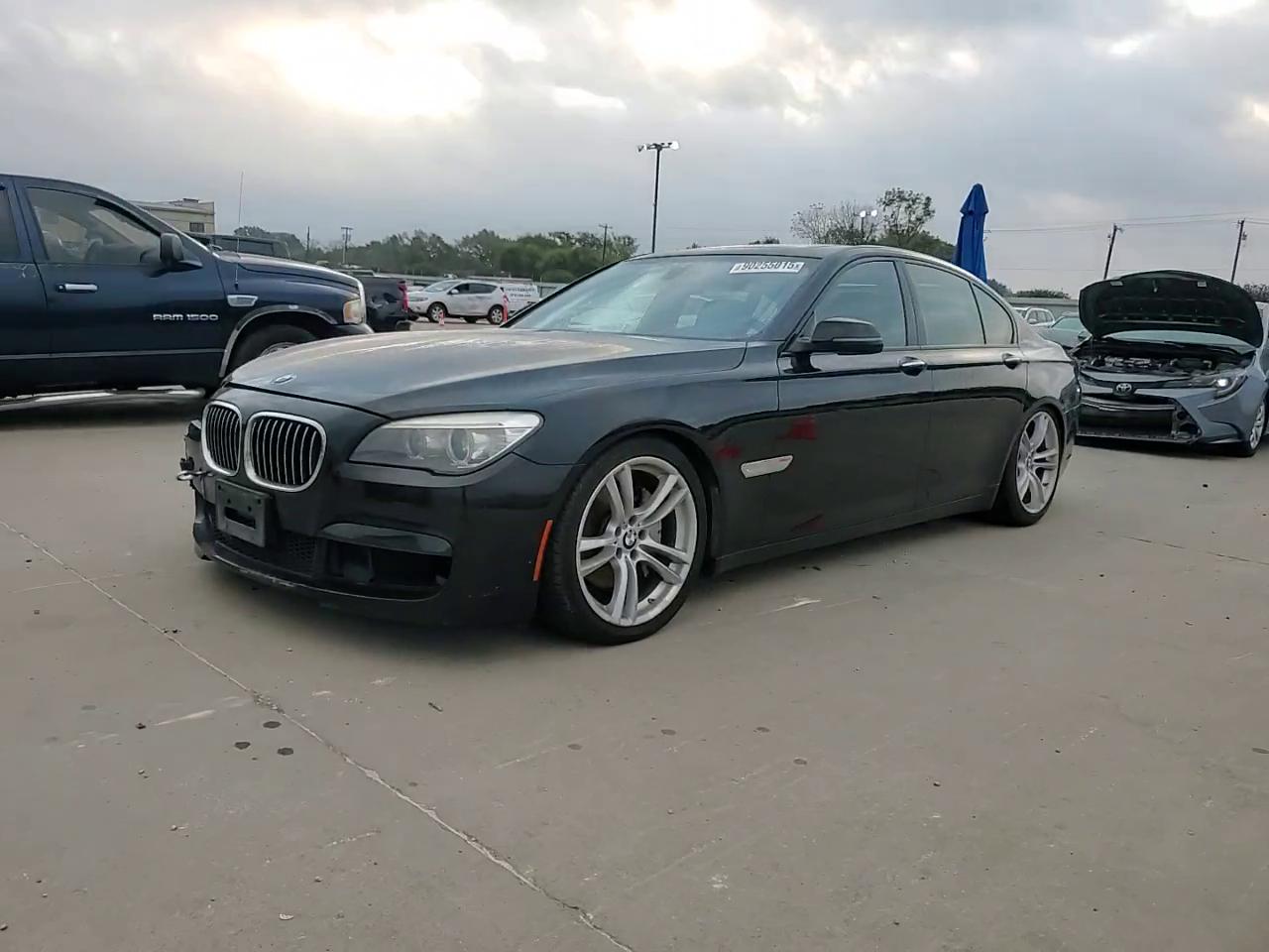 Фото: WBAYA6C5XED144517