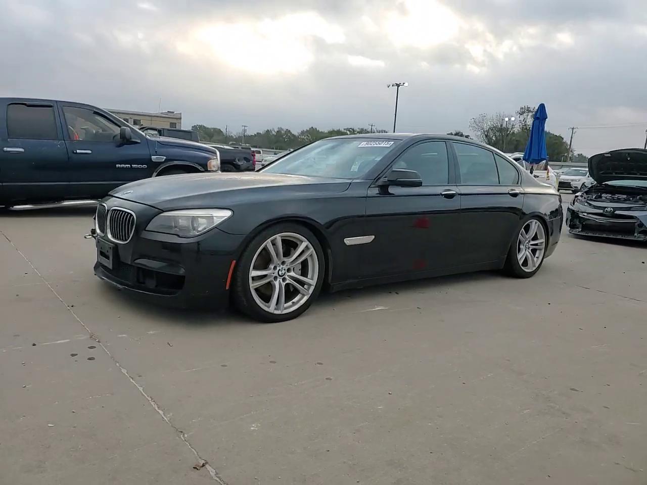 Фото: WBAYA6C5XED144517