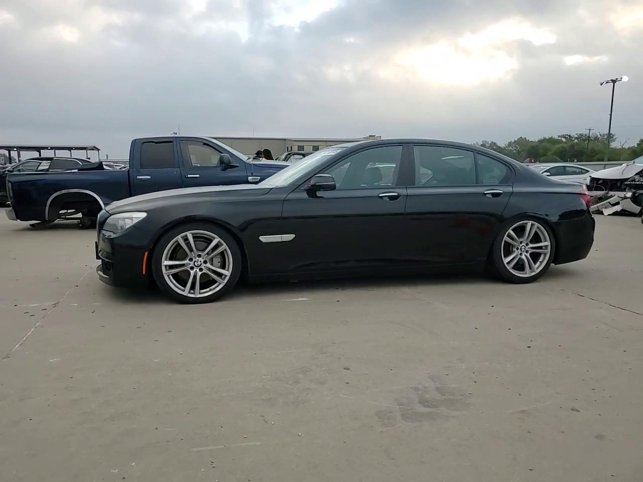 Фото: WBAYA6C5XED144517