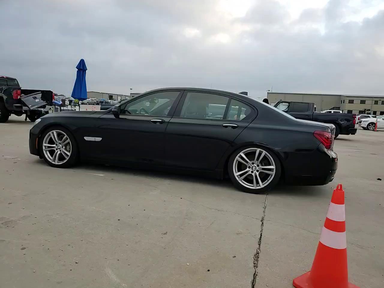 Фото: WBAYA6C5XED144517