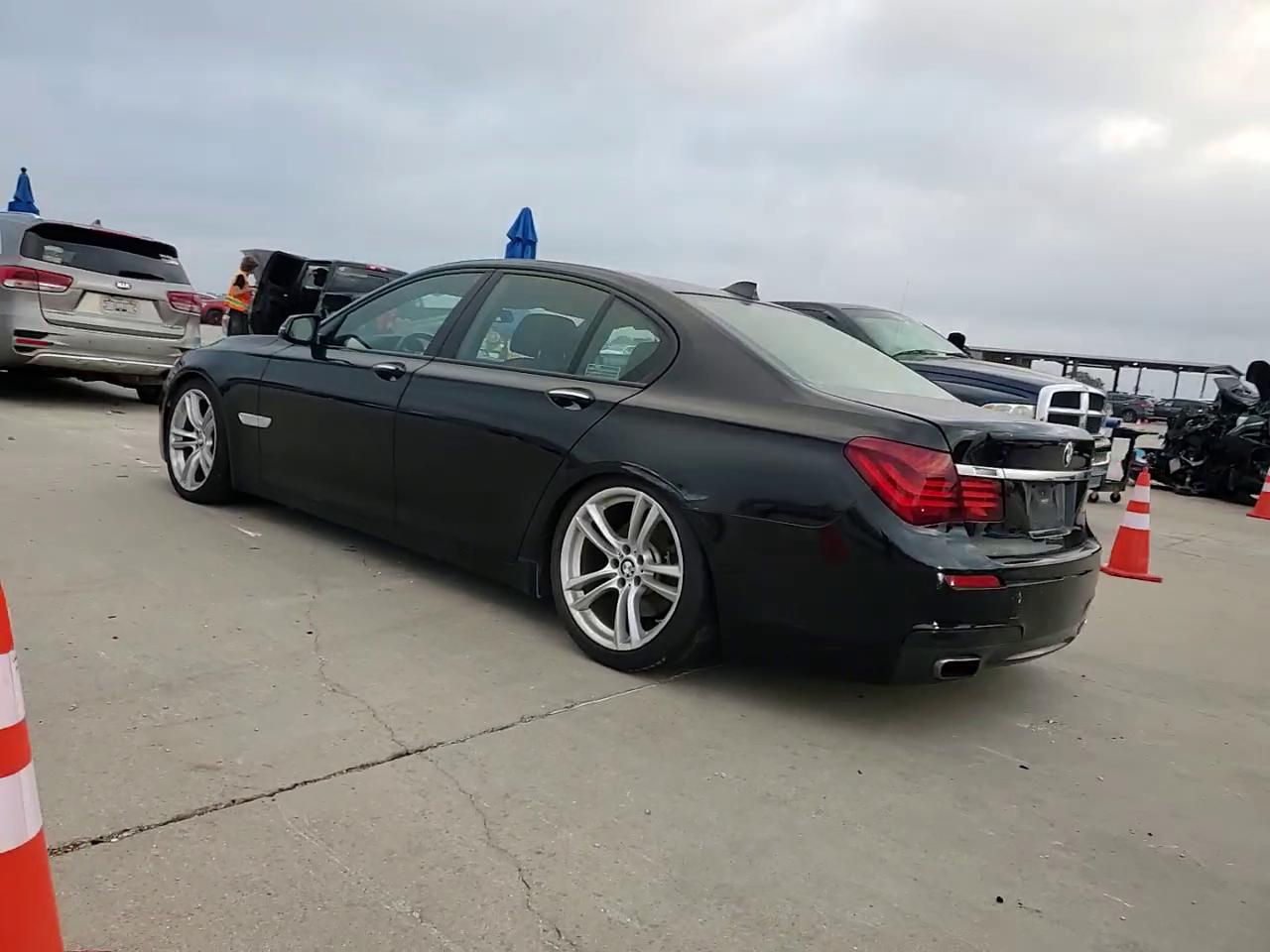 Фото: WBAYA6C5XED144517