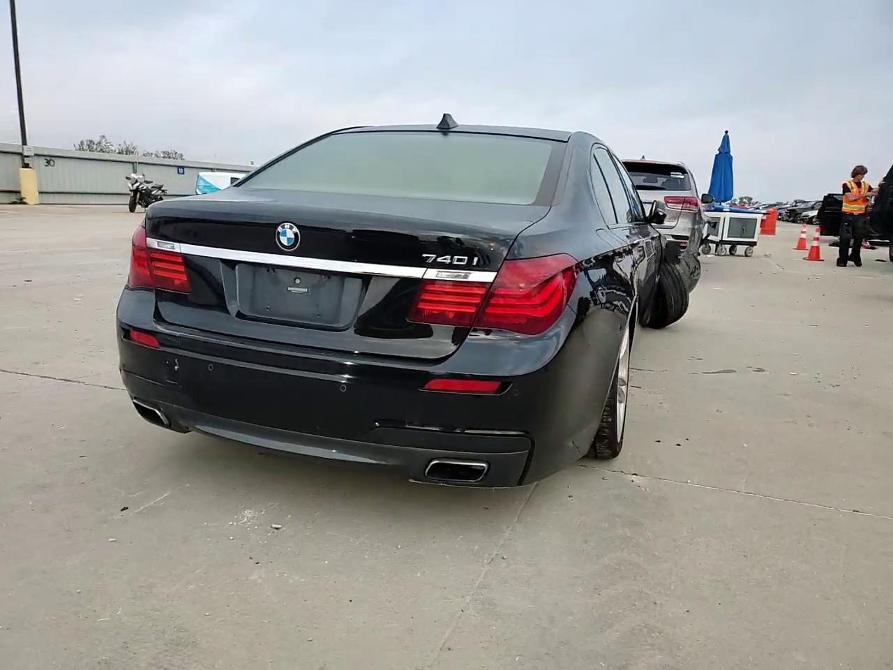 Фото: WBAYA6C5XED144517