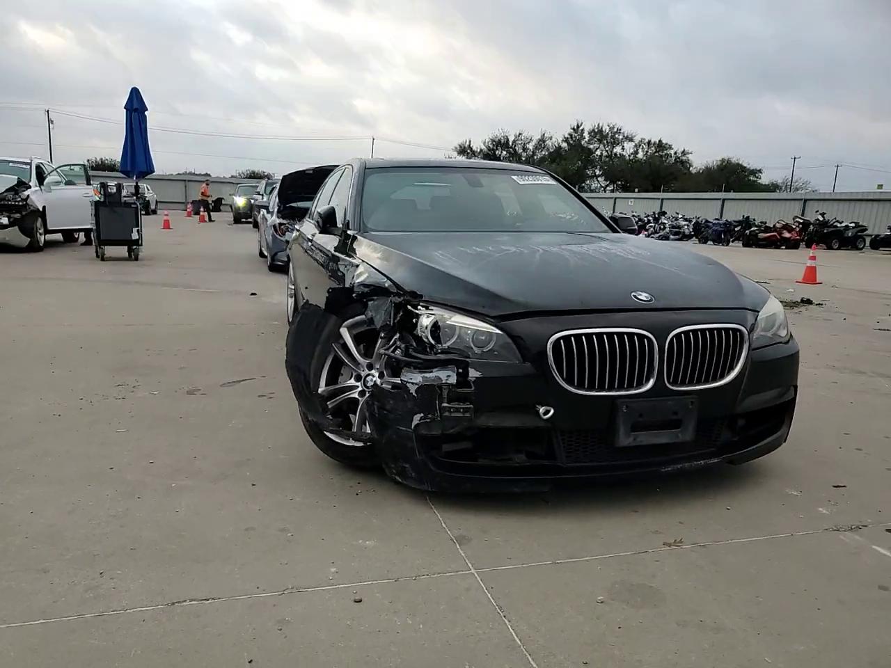 Фото: WBAYA6C5XED144517