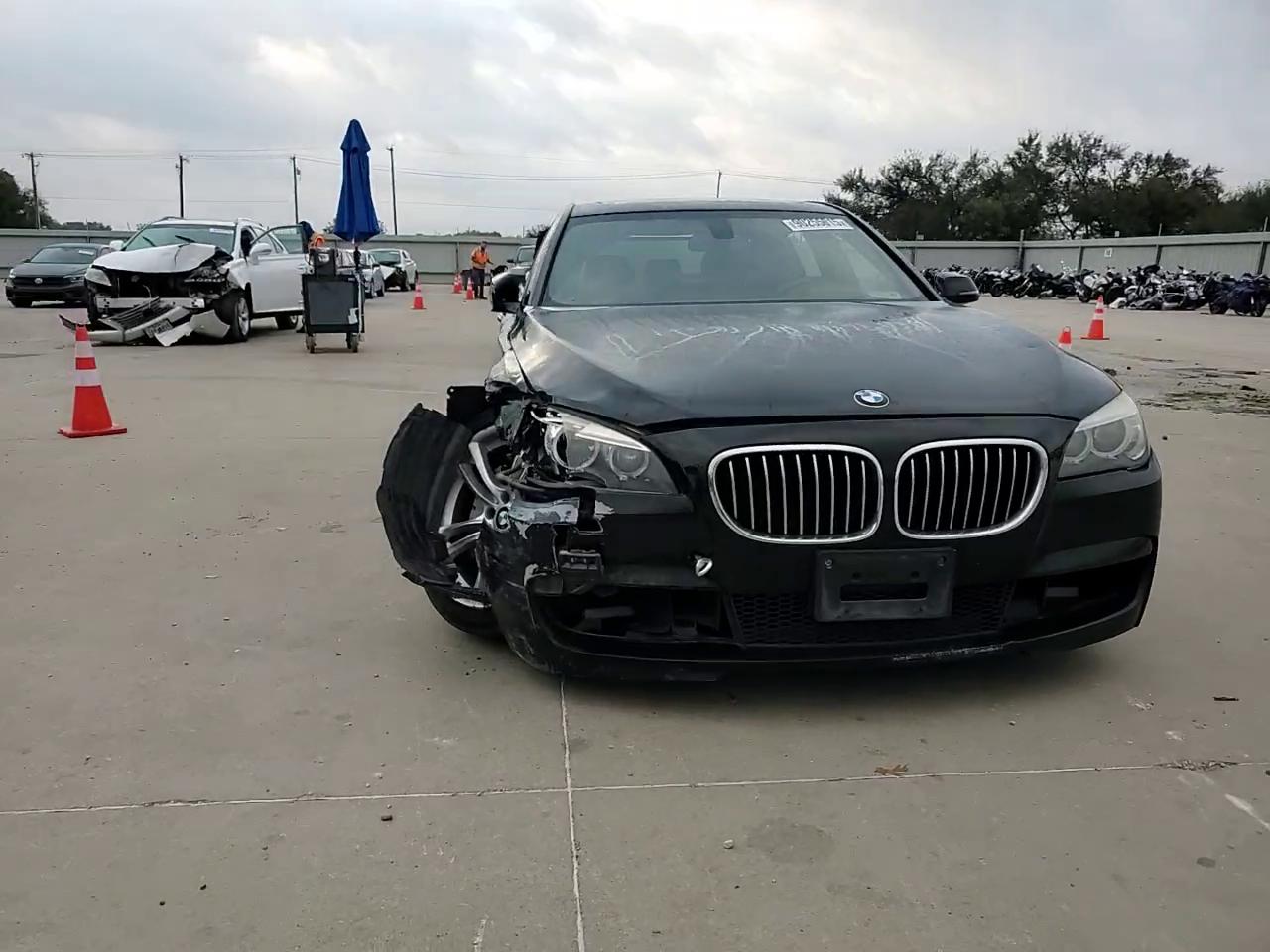 Фото: WBAYA6C5XED144517