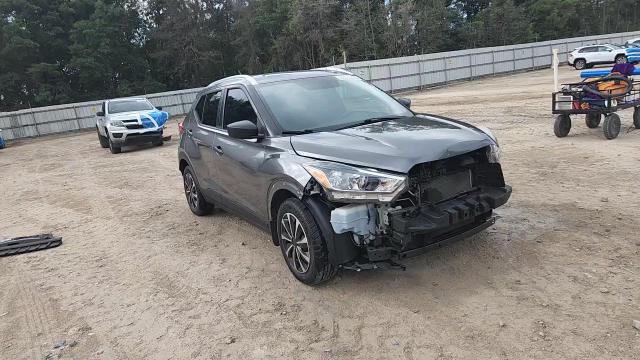 2018 Nissan Kicks S VIN: 3N1CP5CU3JL537666 Lot: 85333425
