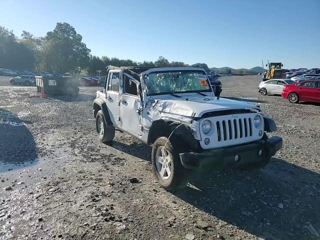 2016 Jeep Wrangler Unlimited Sport VIN: 1C4BJWDG8GL289282 Lot: 82588405