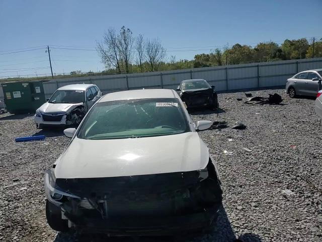 2018 Kia Forte Lx VIN: 3KPFK4A76JE229377 Lot: 89560945