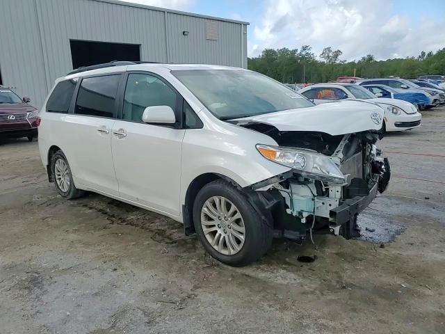 2017 Toyota Sienna Xle VIN: 5TDYZ3DC3HS874558 Lot: 85587175