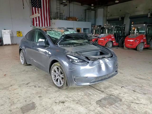 2023 Tesla Model Y VIN: 7SAYGDEEXPA195157 Lot: 84061295