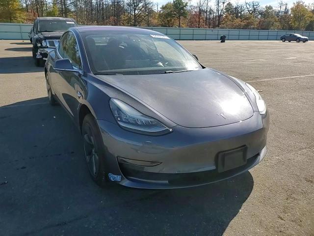 2018 Tesla Model 3 VIN: 5YJ3E1EA7JF025888 Lot: 82607535