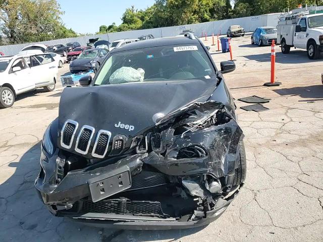 2018 Jeep Cherokee Latitude VIN: 1C4PJLCB4JD615820 Lot: 84973765