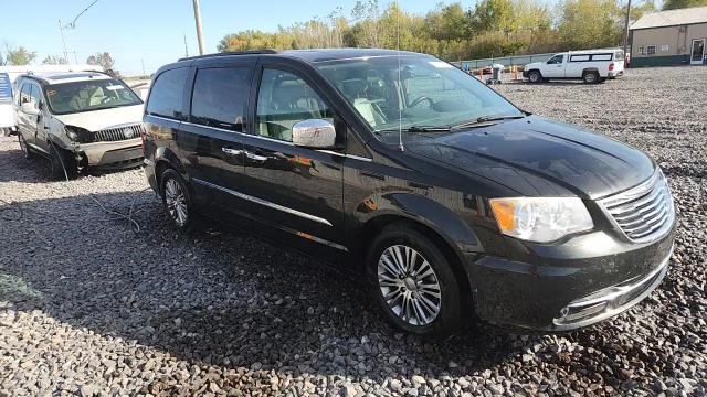 2014 Chrysler Town & Country Touring L VIN: 2C4RC1CG5ER312776 Lot: 90029755