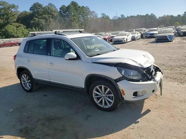 2017 Volkswagen Tiguan Wolfsburg VIN: WVGRV7AX2HK007878 Lot: 90006265