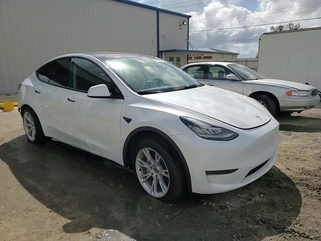 2023 Tesla Model Y VIN: 7SAYGDEE7PA122831 Lot: 85171055