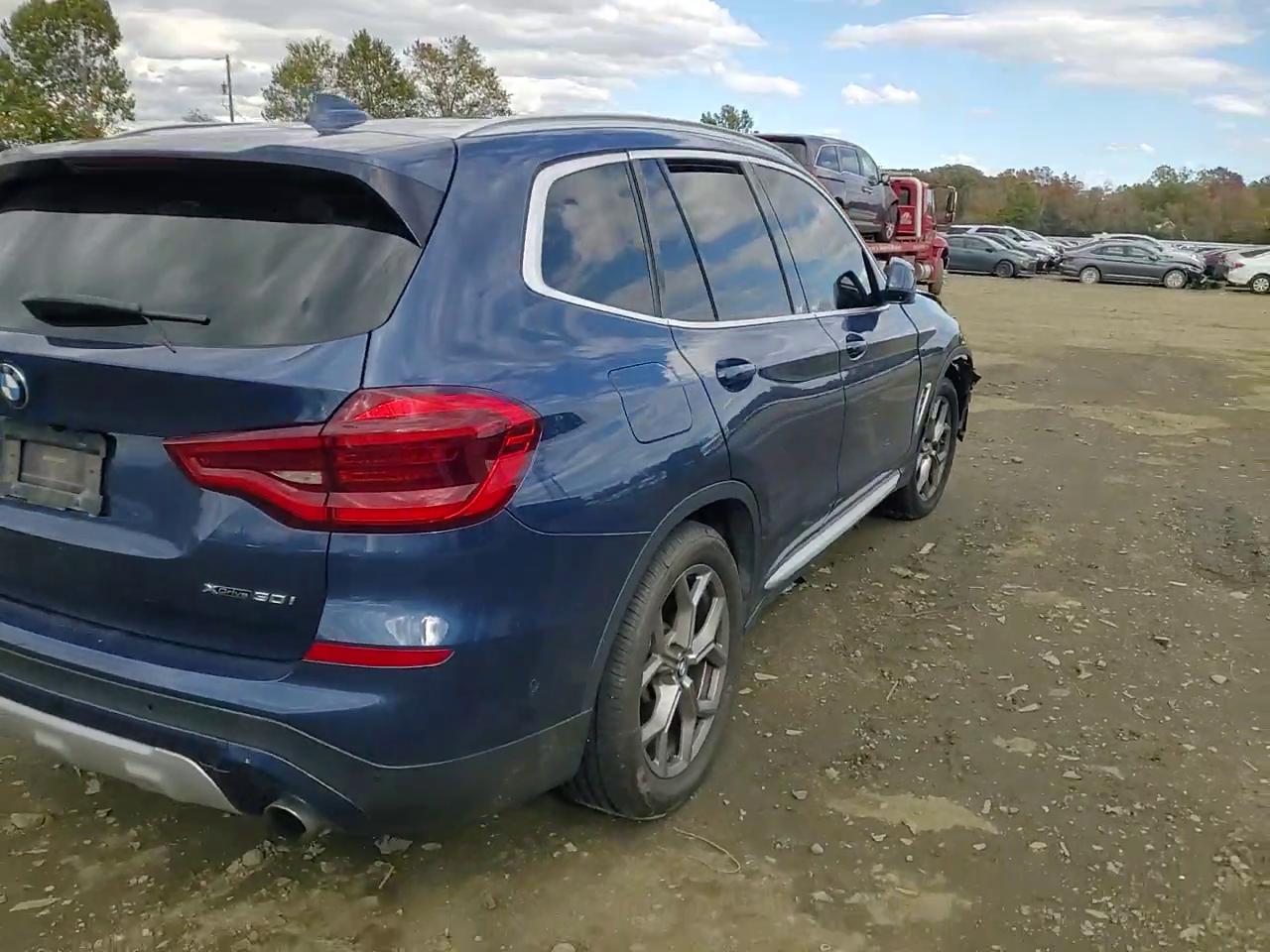 Фото: 5UXTY5C01M9F66332