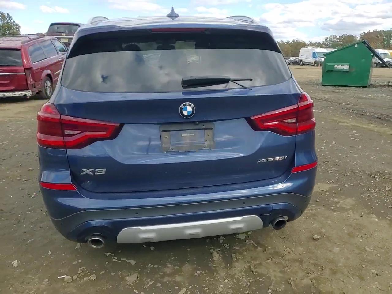 Фото: 5UXTY5C01M9F66332