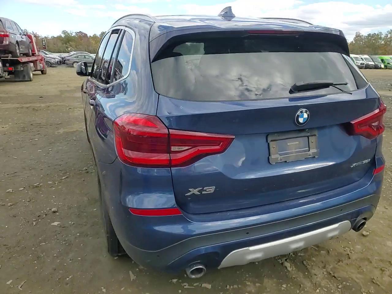 Фото: 5UXTY5C01M9F66332