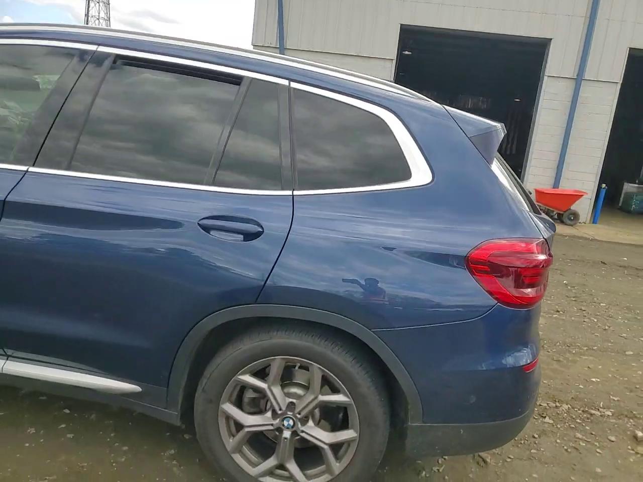 Фото: 5UXTY5C01M9F66332