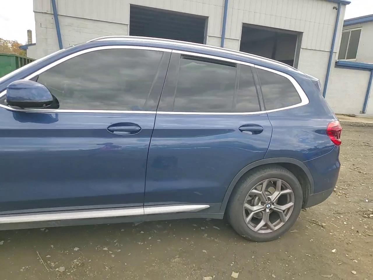 Фото: 5UXTY5C01M9F66332