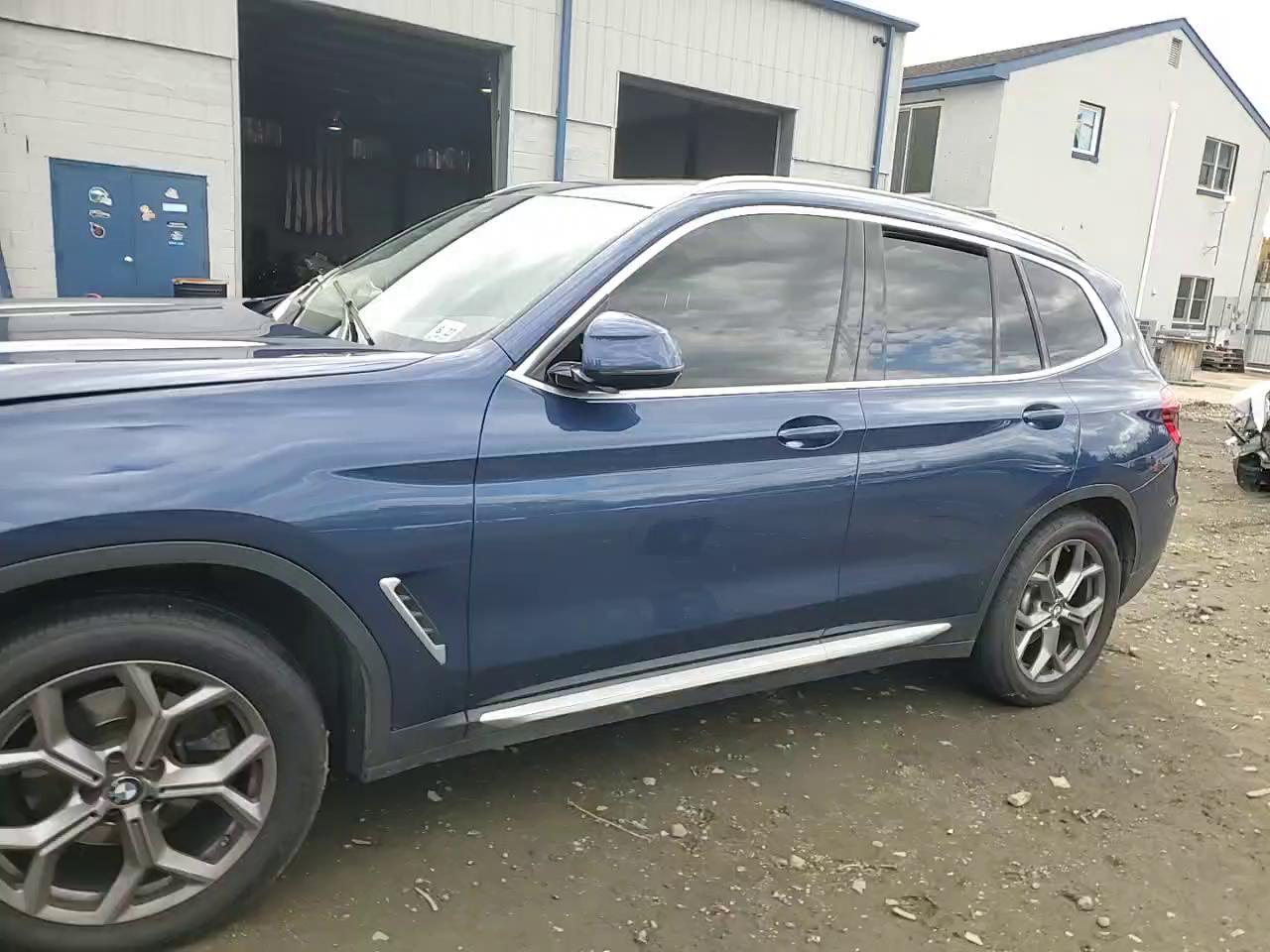 Фото: 5UXTY5C01M9F66332