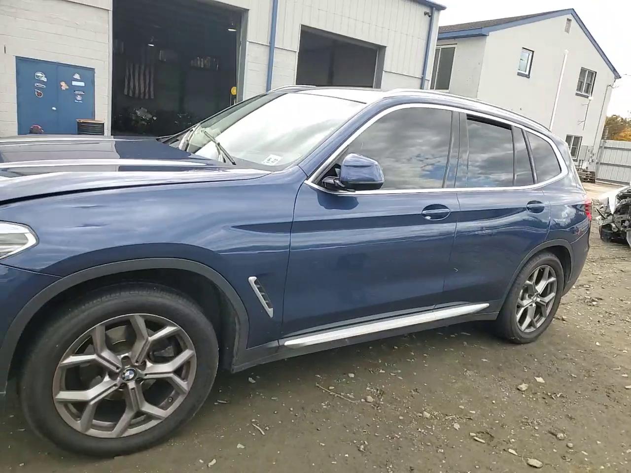 Фото: 5UXTY5C01M9F66332