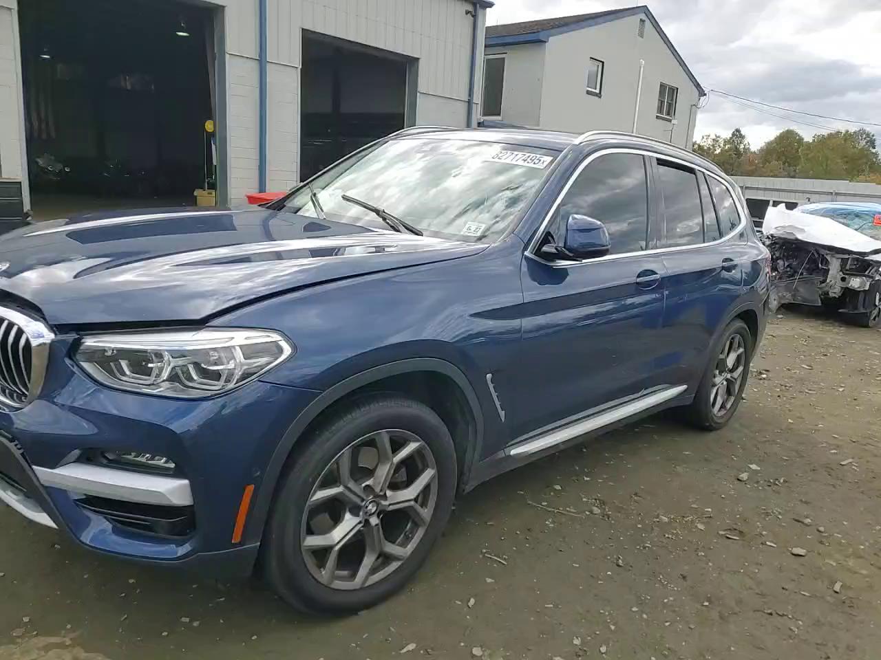 Фото: 5UXTY5C01M9F66332