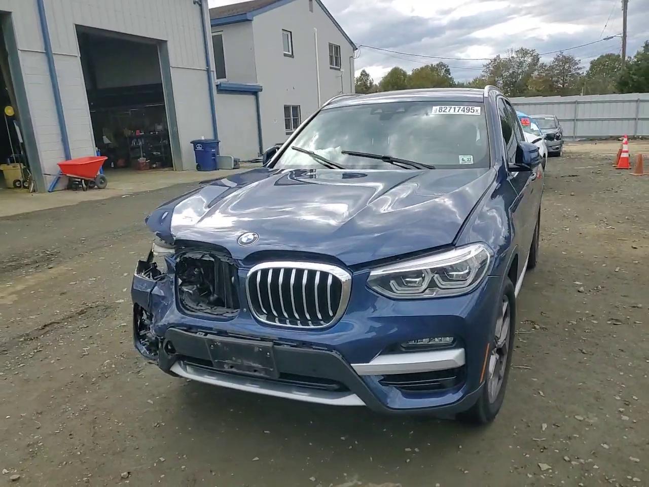 Фото: 5UXTY5C01M9F66332