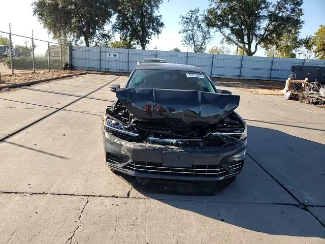 2017 Volkswagen Passat R-Line VIN: 1VWDT7A34HC020267 Lot: 82233945