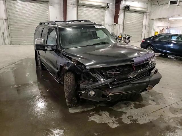 2005 Chevrolet Suburban K1500 VIN: 3GNFK16Z35G182299 Lot: 85705735