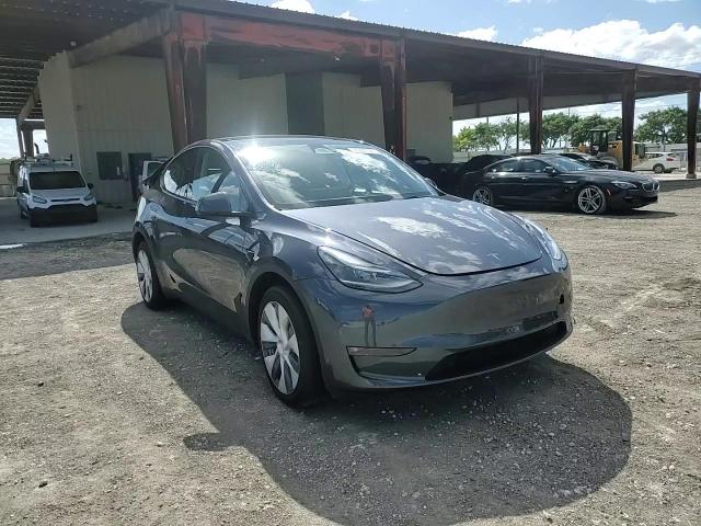 2023 Tesla Model Y VIN: 7SAYGDEE6PF866603 Lot: 90666525