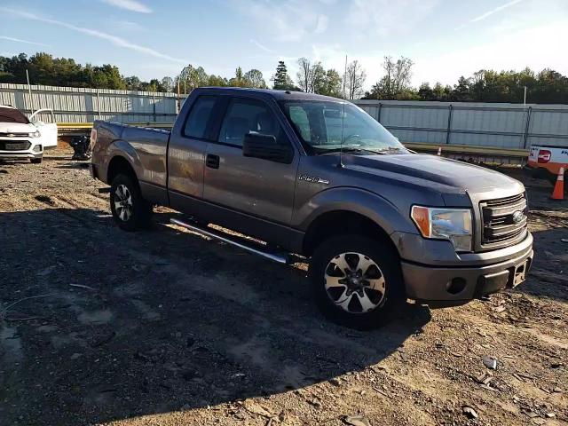 2014 Ford F150 Super Cab VIN: 1FTFX1EF1EKF33608 Lot: 82186075