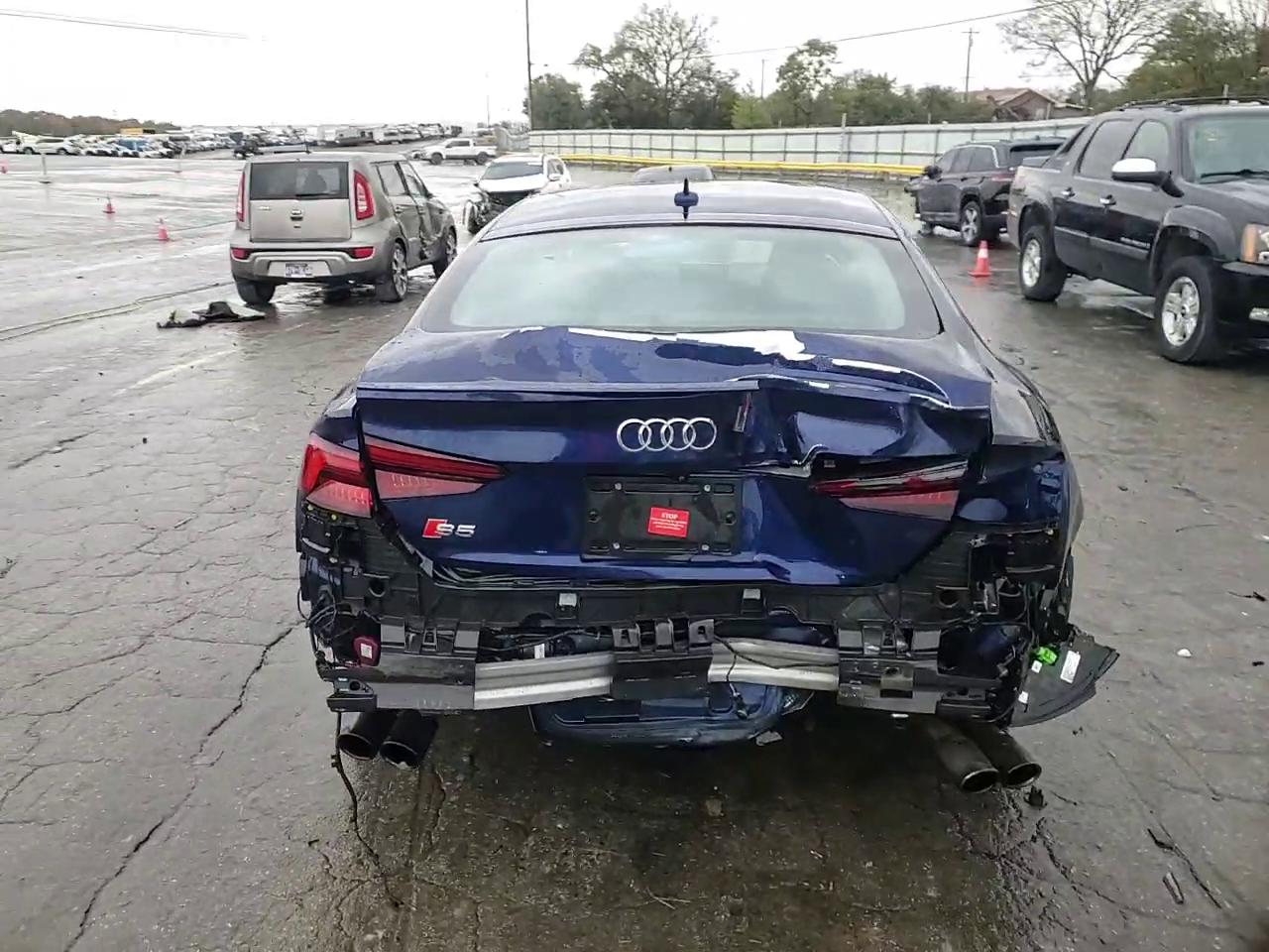 Фото: WAUC4CF53JA023786