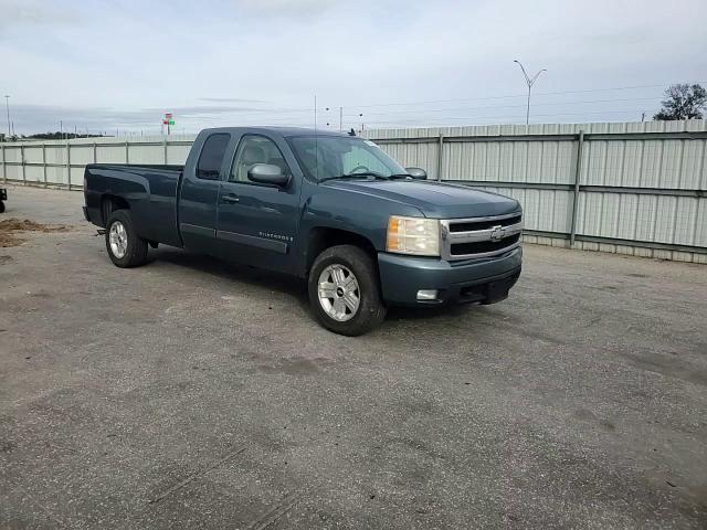 2008 Chevrolet Silverado K1500 VIN: 1GCEK19J48E185394 Lot: 82357965
