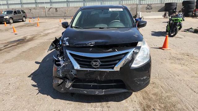 2018 Nissan Versa S VIN: 3N1CN7AP6JL881958 Lot: 82246925