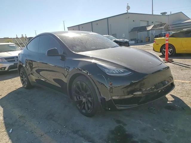 2022 Tesla Model Y VIN: 7SAYGDEE1NF363526 Lot: 84979785