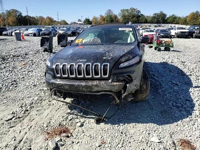 2015 Jeep Cherokee Latitude VIN: 1C4PJLCB4FW766717 Lot: 82646165