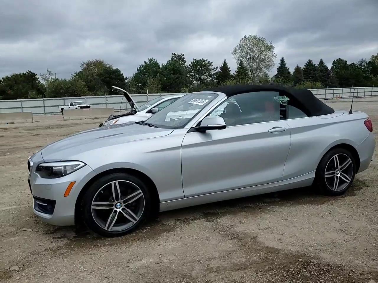 Фото: WBA2M9C54HV717425