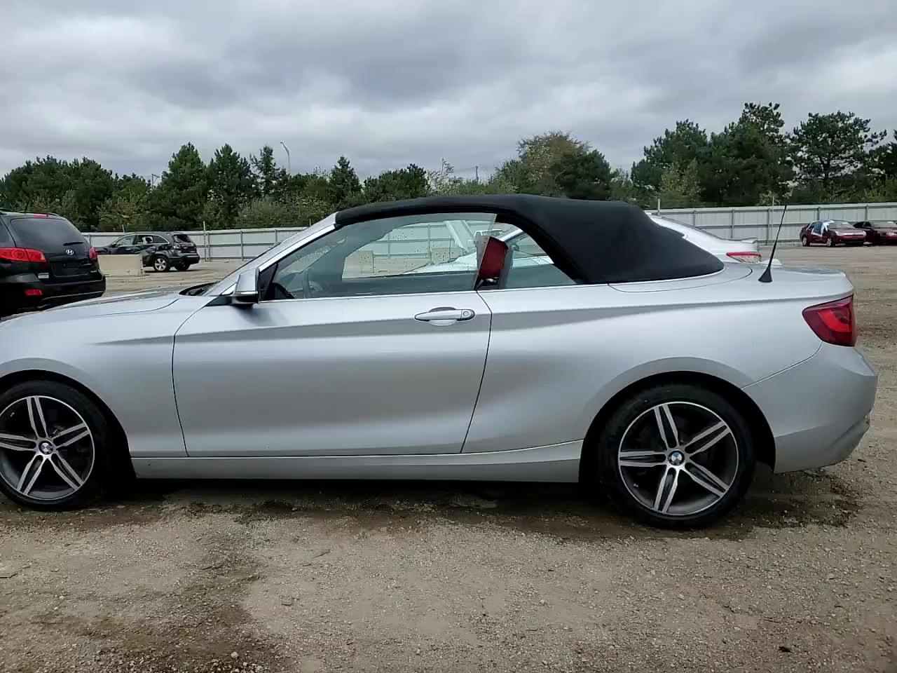 Фото: WBA2M9C54HV717425