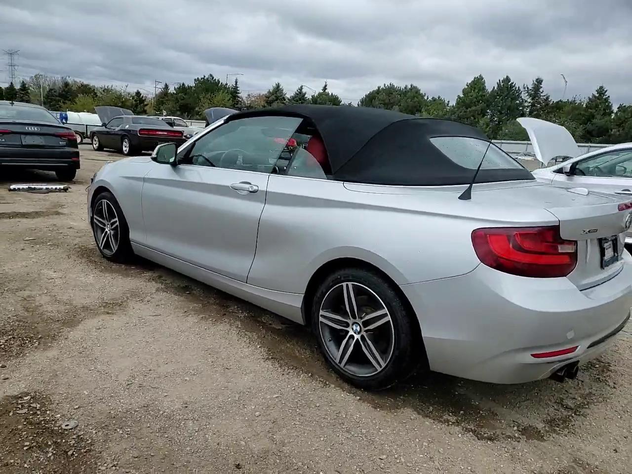 Фото: WBA2M9C54HV717425