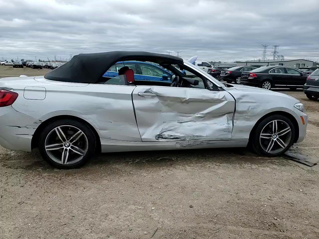 Фото: WBA2M9C54HV717425