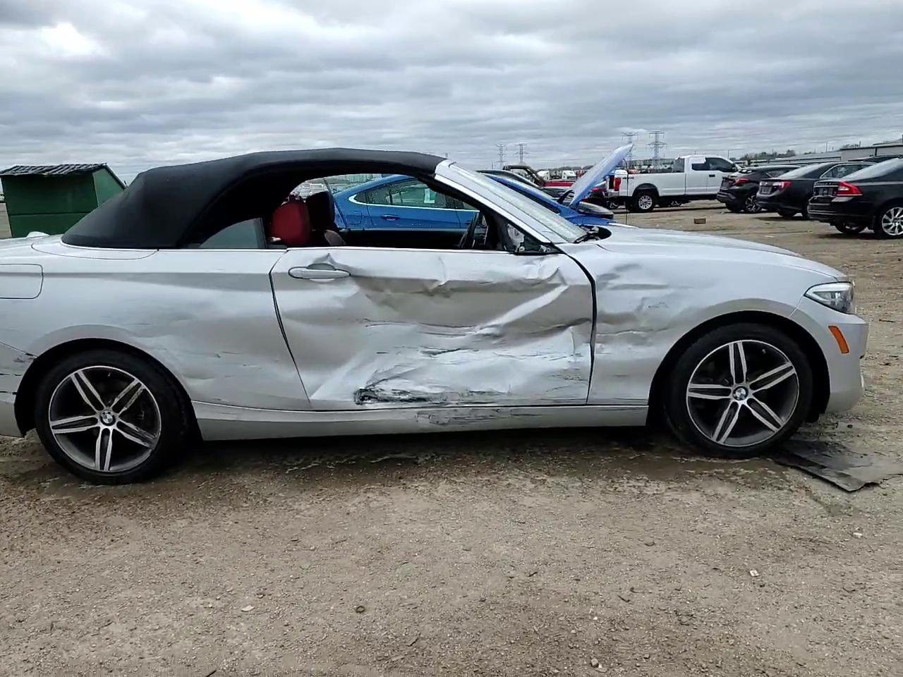 Фото: WBA2M9C54HV717425