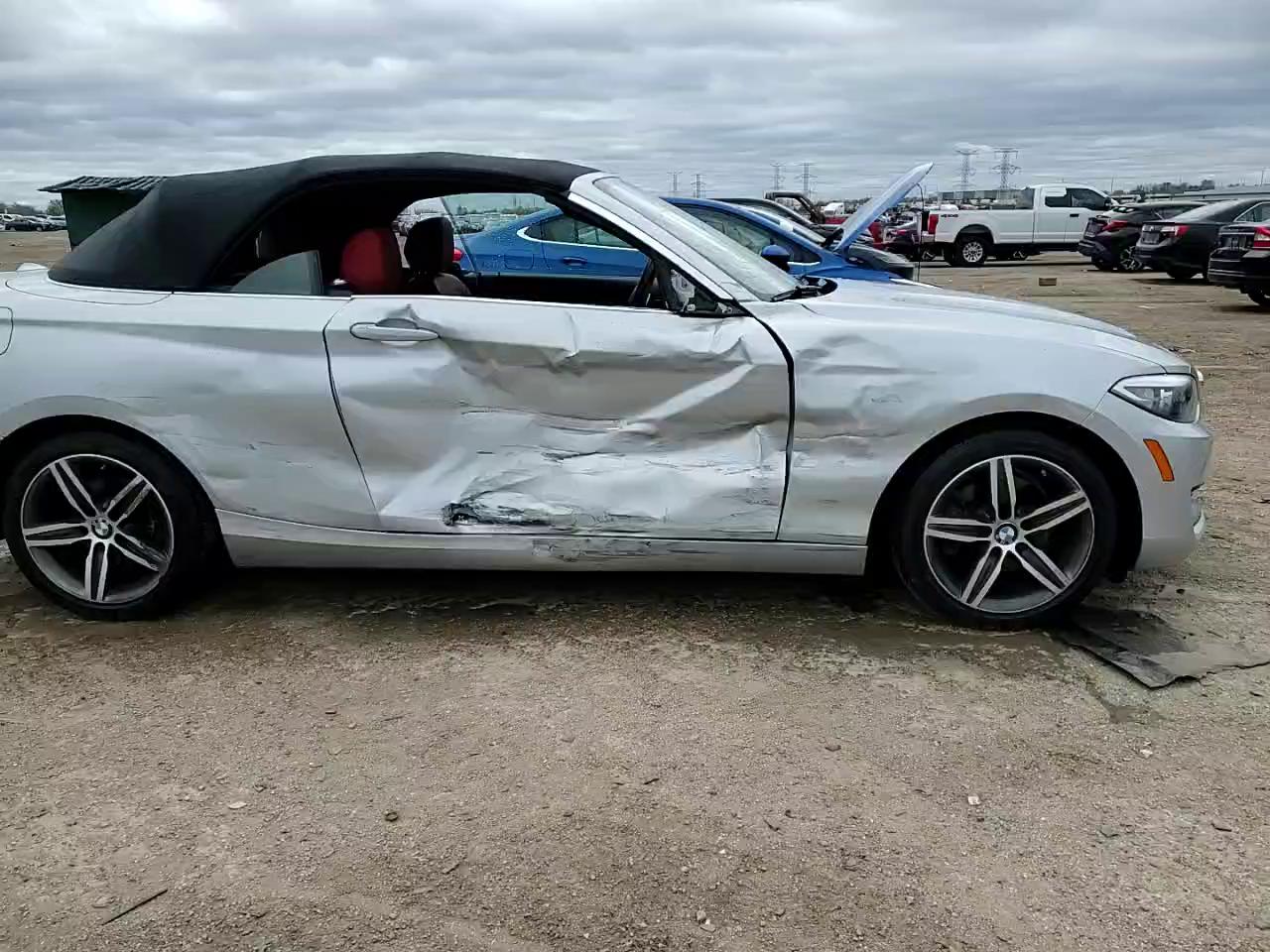 Фото: WBA2M9C54HV717425