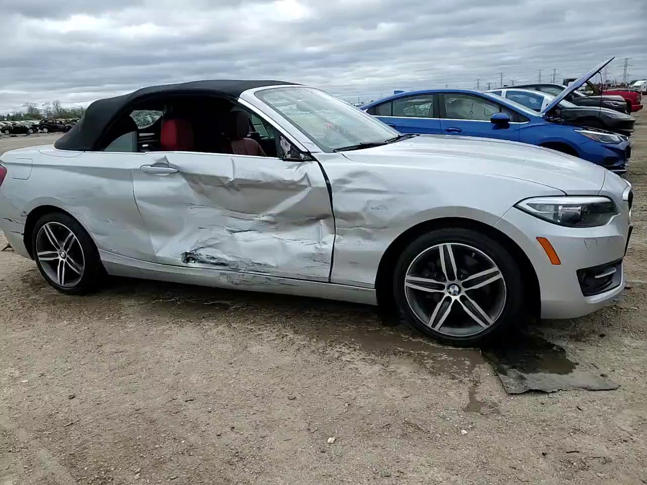 Фото: WBA2M9C54HV717425