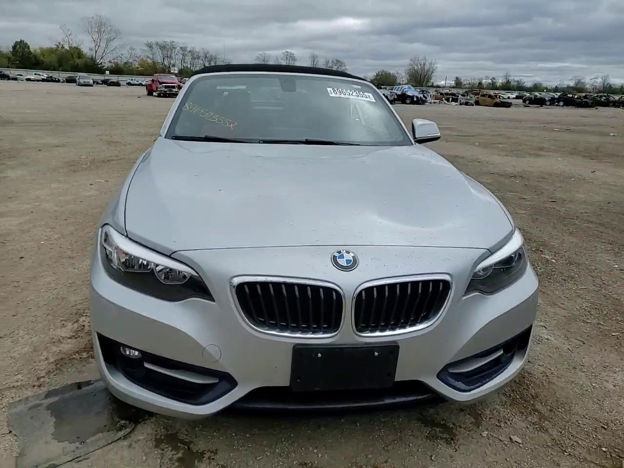 Фото: WBA2M9C54HV717425