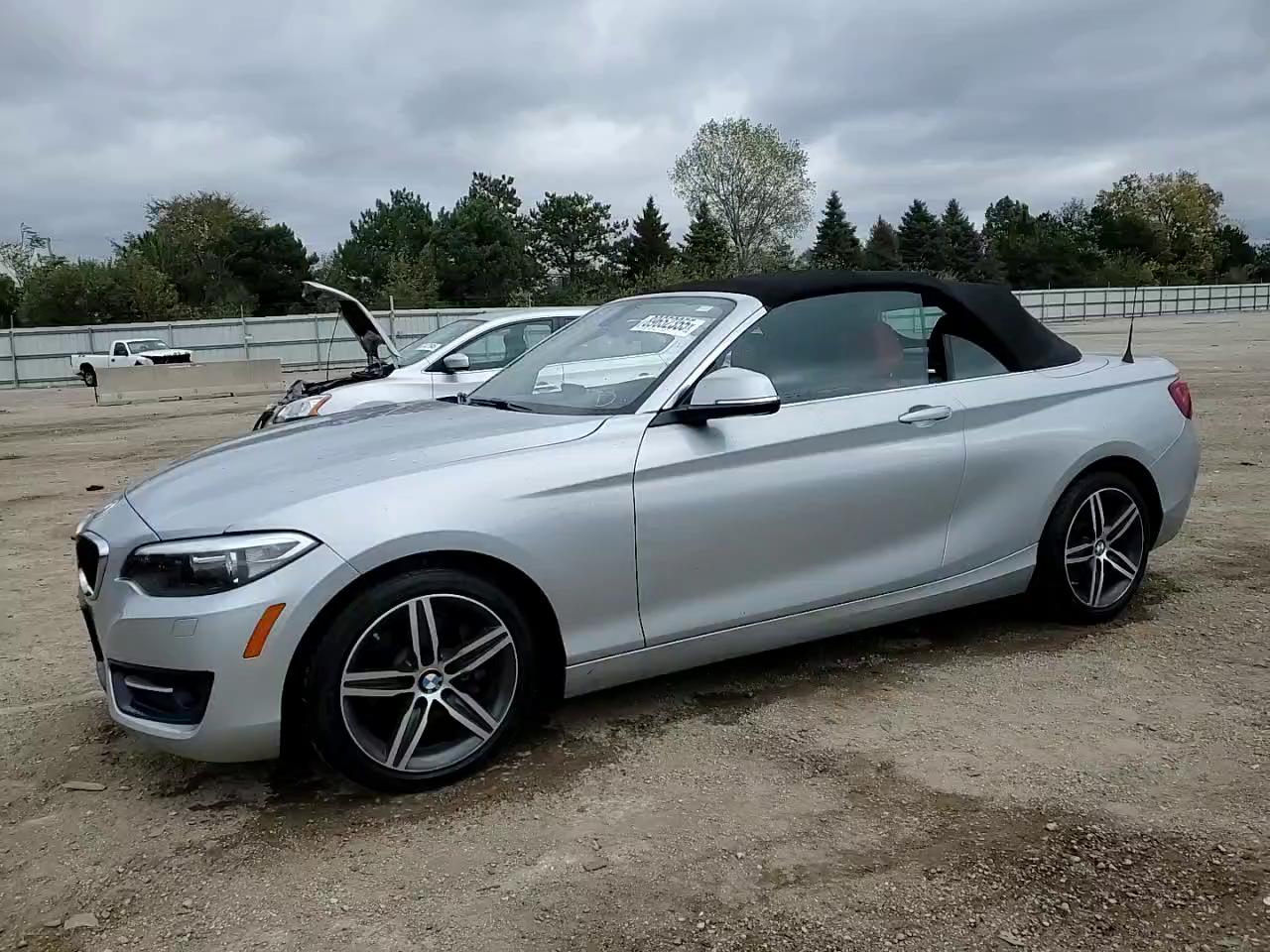 Фото: WBA2M9C54HV717425