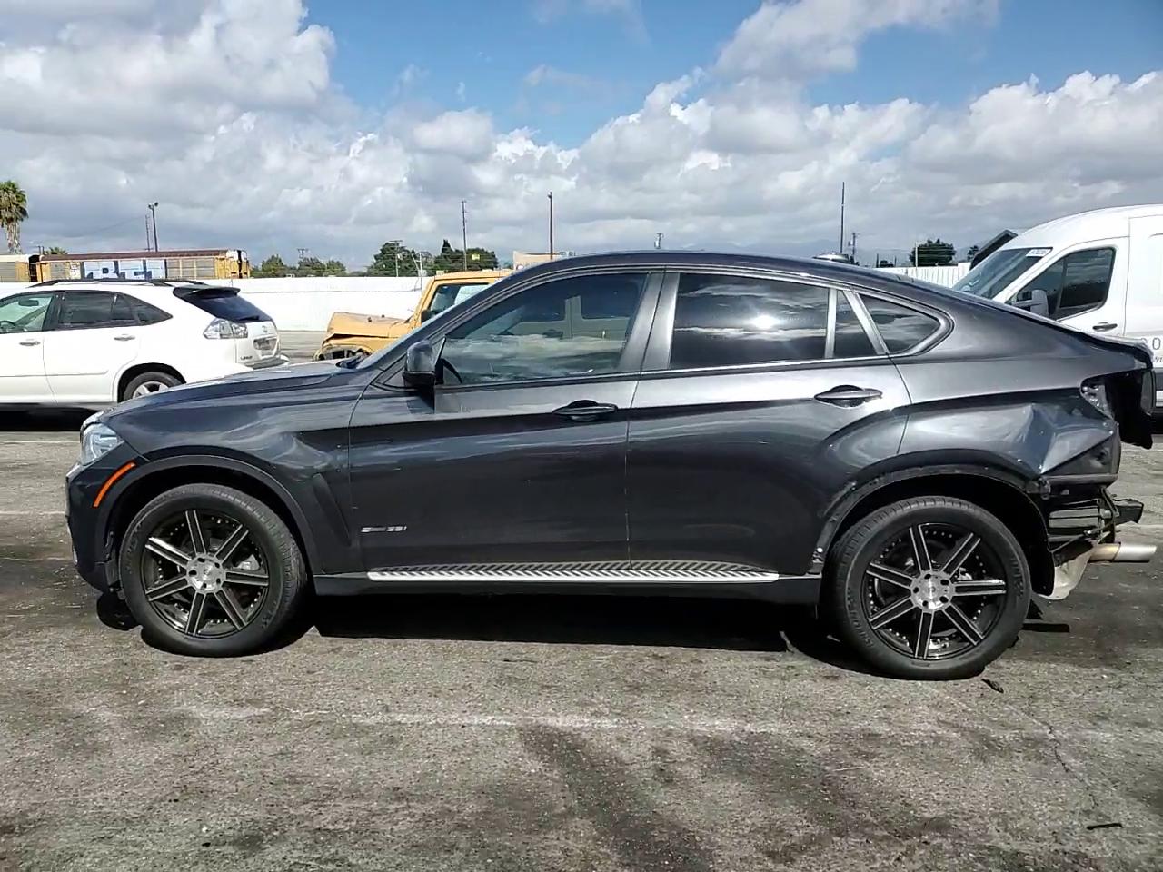 Фото: 5UXKU0C58G0F92831